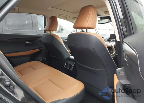 2021 Lexus Nx 300 z USA, uszkodzony, nr VIN JTJGARDZ8M2248450